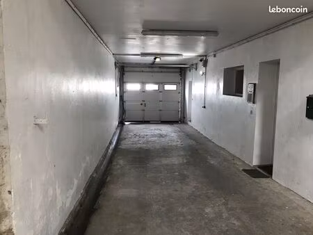 place parking couverte plein centre ville de pons 17800