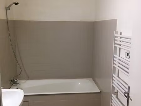 appartement 102m2 besseges