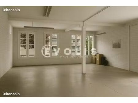 bureaux 65 m²
