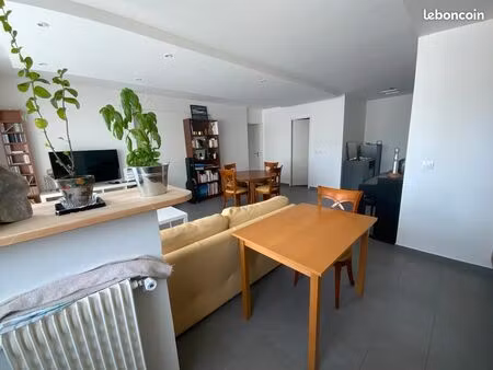 appartement 4 pièces 84 m² très bon état