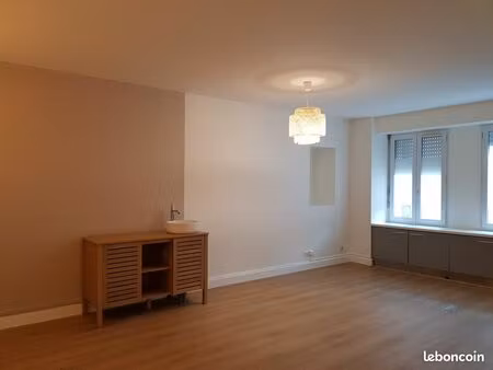 cabinet / bureau / local professionnel