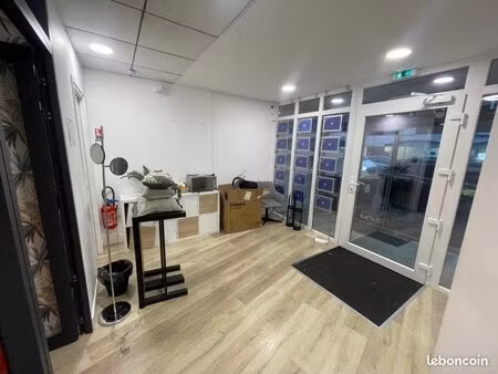 local commercial 140 m²