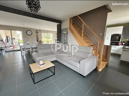 maison 7 pièces 140 m²