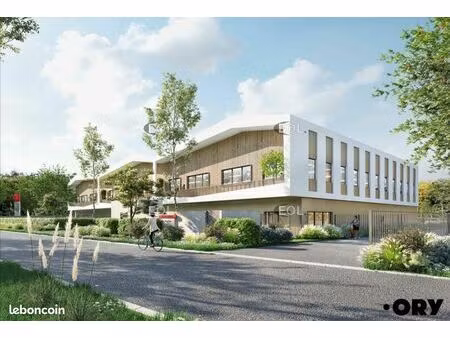 local d'activité 2 744 m²