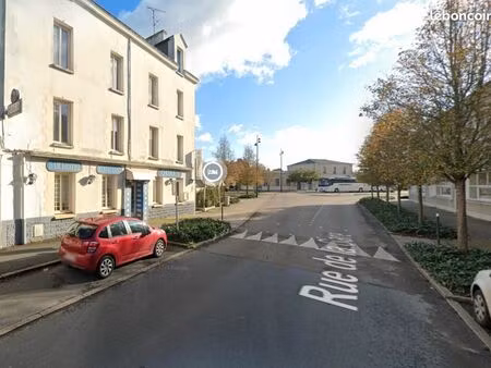à louer – local commercial 130 m² – emplacement stratégique à châteaubriant