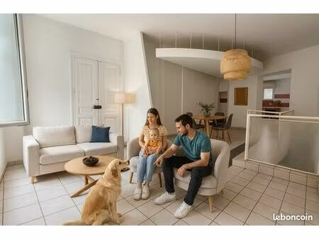 106 m2  place carnot + terrasse 28m2