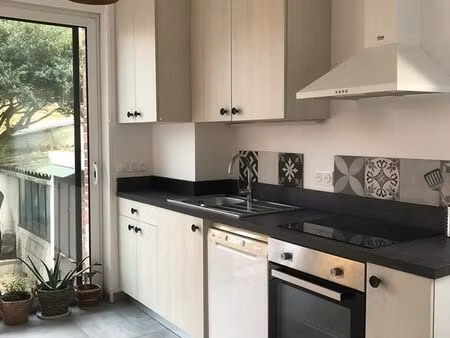 maison 75 m² a louer - 2 chambres - (bail meublé)