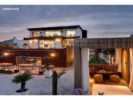 villa de prestige 410 m2 au bord de plage