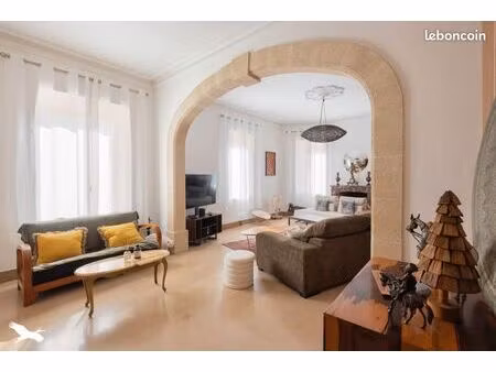 maison 7 pièces 250 m²