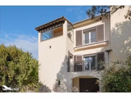 villa 5 pièces 111 m²