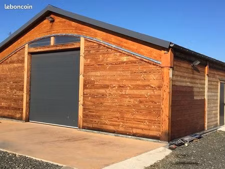 local commercial 243 m²