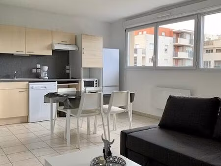 charmant t1 de 33m² en résidence sécurisée avec parking