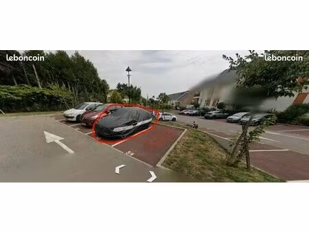 parking extérieur - résidence