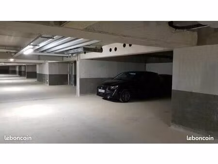 place de parking souterrain