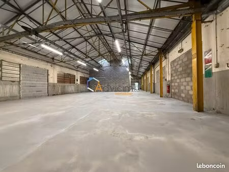 local 235 m² saint-genest-lerpt