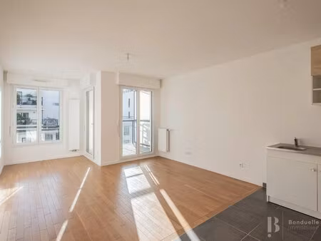suresnes - rue benoit malon - beau 2 pieces - 6eme etage