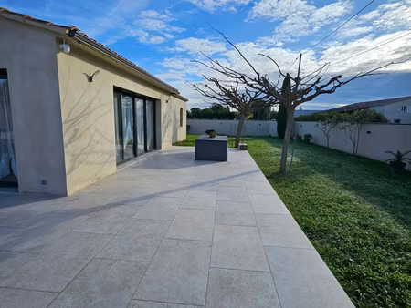 villa meublée - mollégès - 130 m2 - 1580eur cc