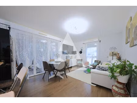 appartement 3 pièces avec terrasse