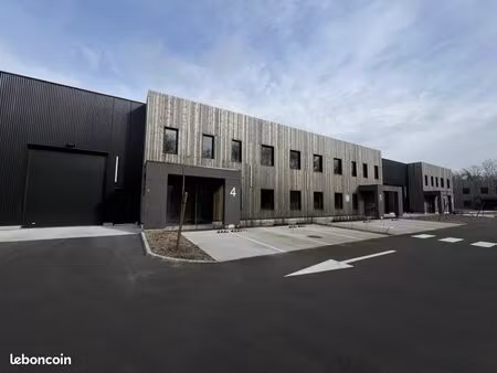 local industriel 554 m²