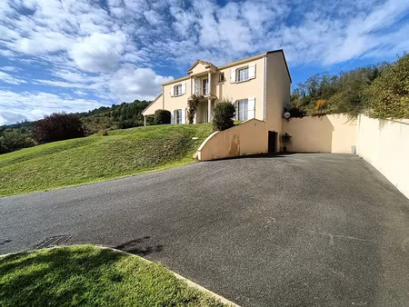 maison d'architecte avec vue dominante