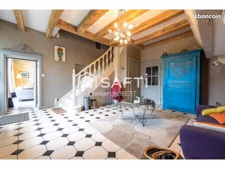 maison 8 pièces 350 m²