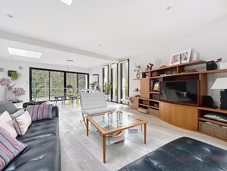 maison laille 7 pièce(s) 179 m2