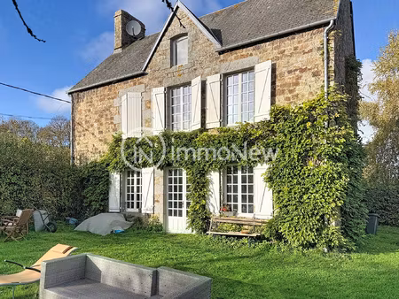 maison en pierres avec dépendances sur un terrain de 1751 m