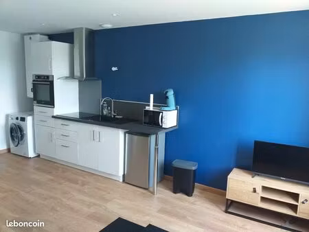 studio meublé rdc bien situé