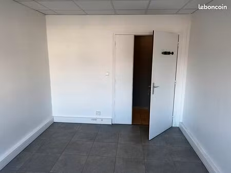 a louer bureau 14 m2