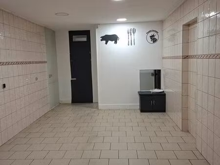 local commercial axe principal