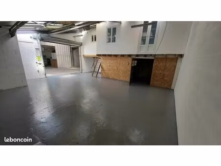 local d'activé 100m² avec bureau