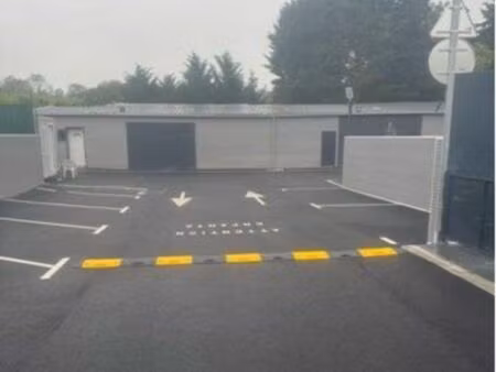 local de stockage sécurisé 40 m²