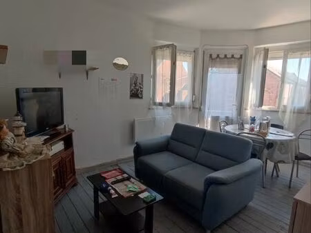 appartement 1 chambre face institut jeanne d'arc