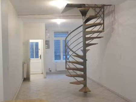 maison centre ennevelin 63m²