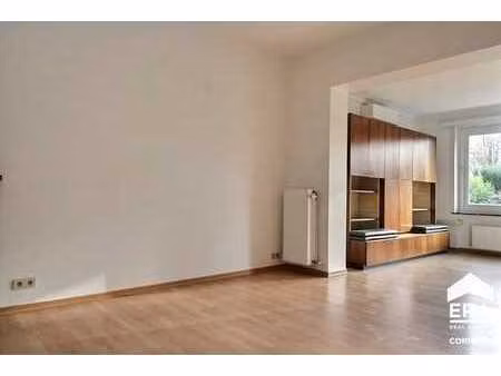 anderlecht - maison - 5 chambres - jardin