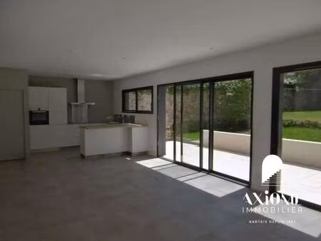 location maison à nantes (44000) : à louer / 105m² nantes