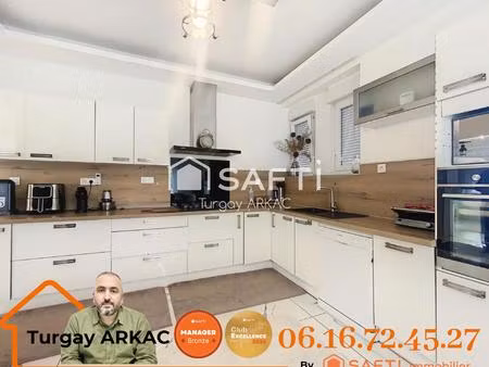 charmante maison de caractère avec 7 chambres