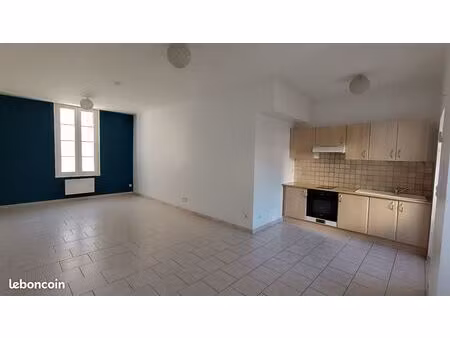 appart t2 centre ville cognac avec cour