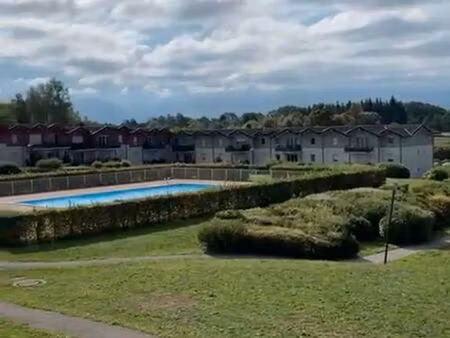 appartement dans résidence privée avec piscine