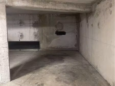 place de parking ?️ à louer