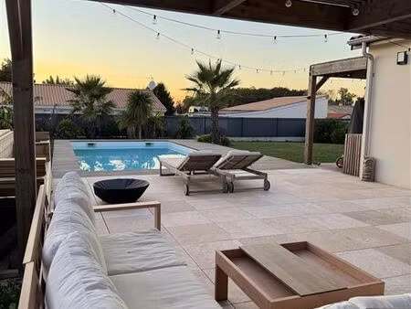 maison moderne 105 m² – 3 chambres – piscine – la lande-de-fronsac