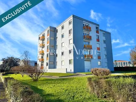 vente appartement 3 pièces à fontenay-le-comte (85200) : à vendre 3 pièces / 82m² fontenay