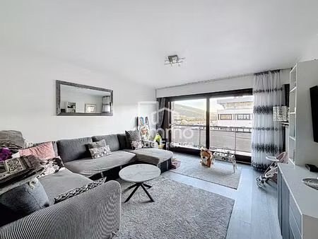 appartement oyonnax 4 pièce(s) 80 m2