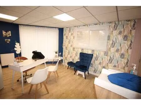 location bureaux et commerces à plérin (22190) : à louer / 50m² plérin