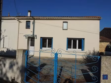 location maison 5 pièces 107 m² à l'eguille (17600)  840 €