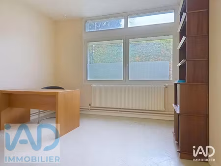 location locaux professionnels 15 m² à gien (45500)  210 €