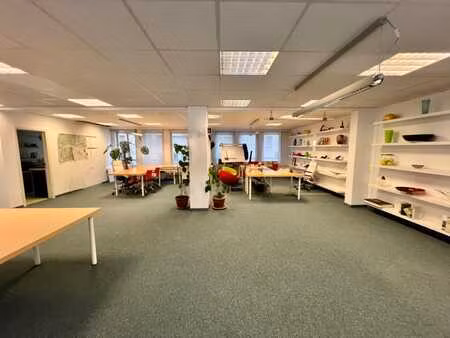 schaerbeek - diamant - grand bureau/cabinet