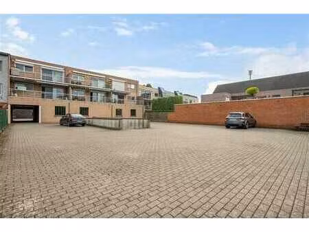 commerce - rez-de-chausée