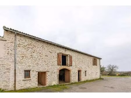 vente maison à vallet (44330) : à vendre / 330m² vallet