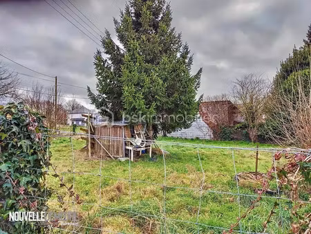 vente terrain à saint-étienne-en-coglès (35460) : à vendre / 572m² saint-étienne-en-coglès